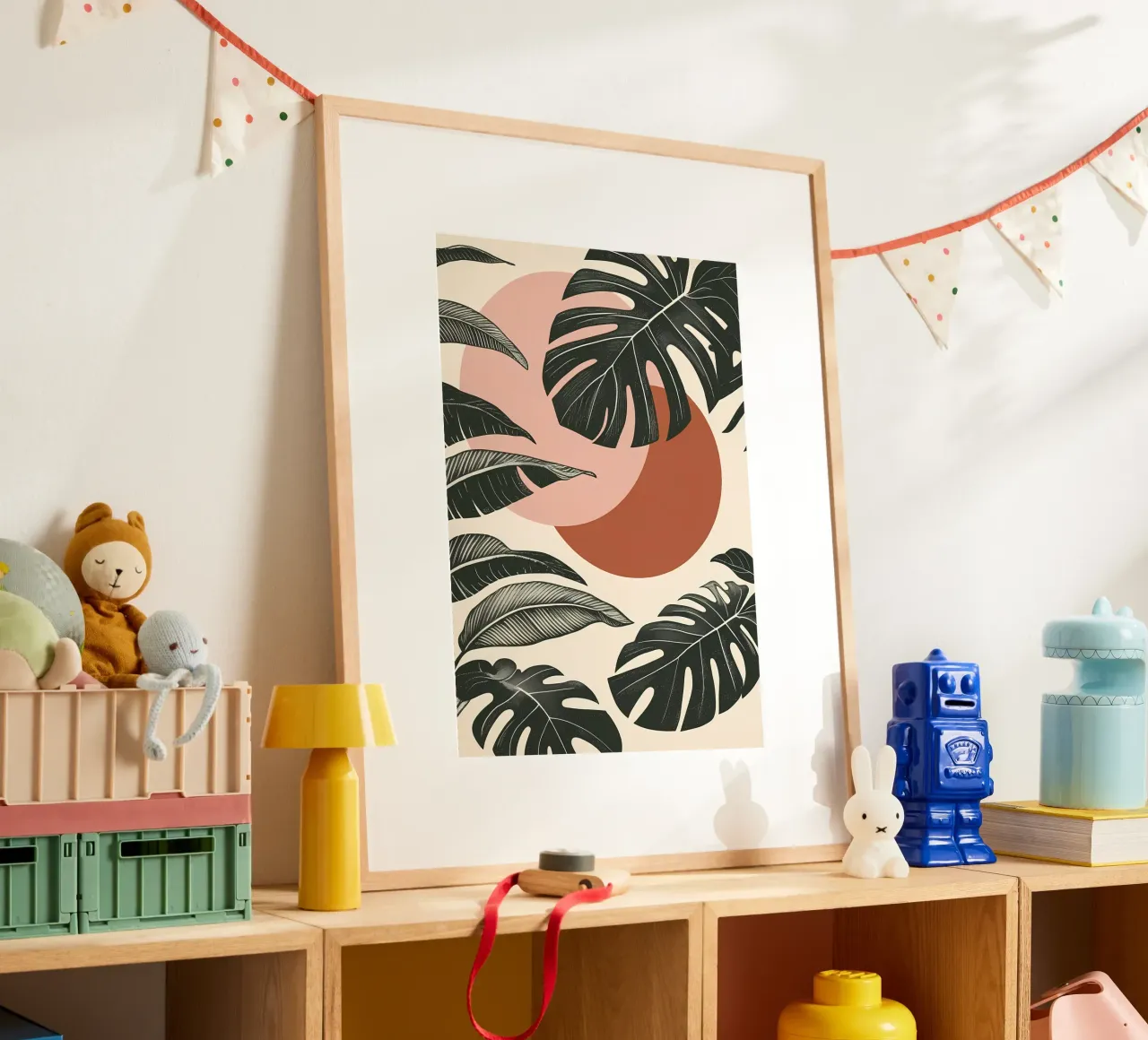 Foglie di Monstera tropicale con calde forme astratte di sole carta hahnemühle da Bloom And Brush