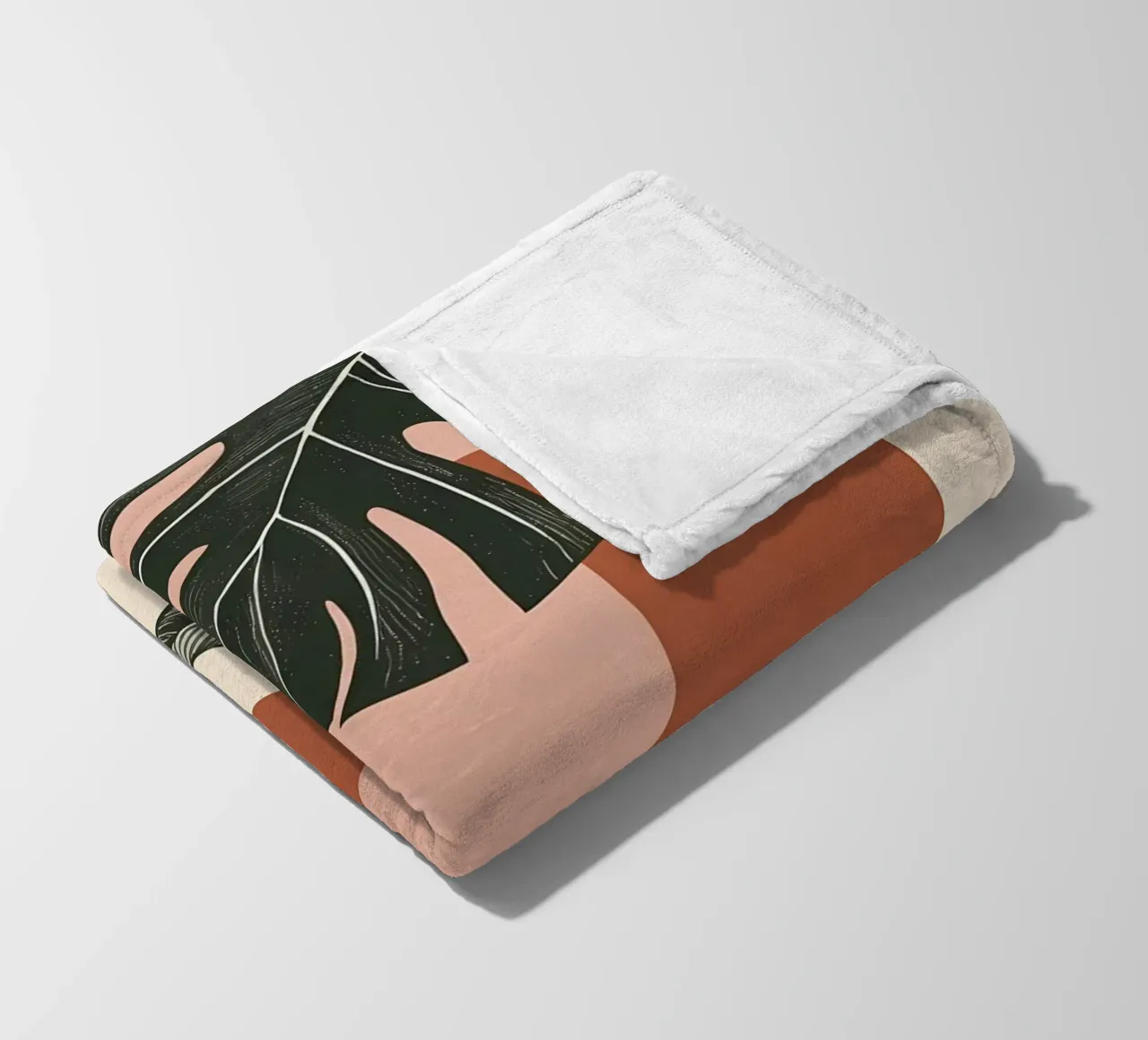 Foglie di Monstera tropicale con calde forme astratte di sole coperta in pile da Bloom And Brush
