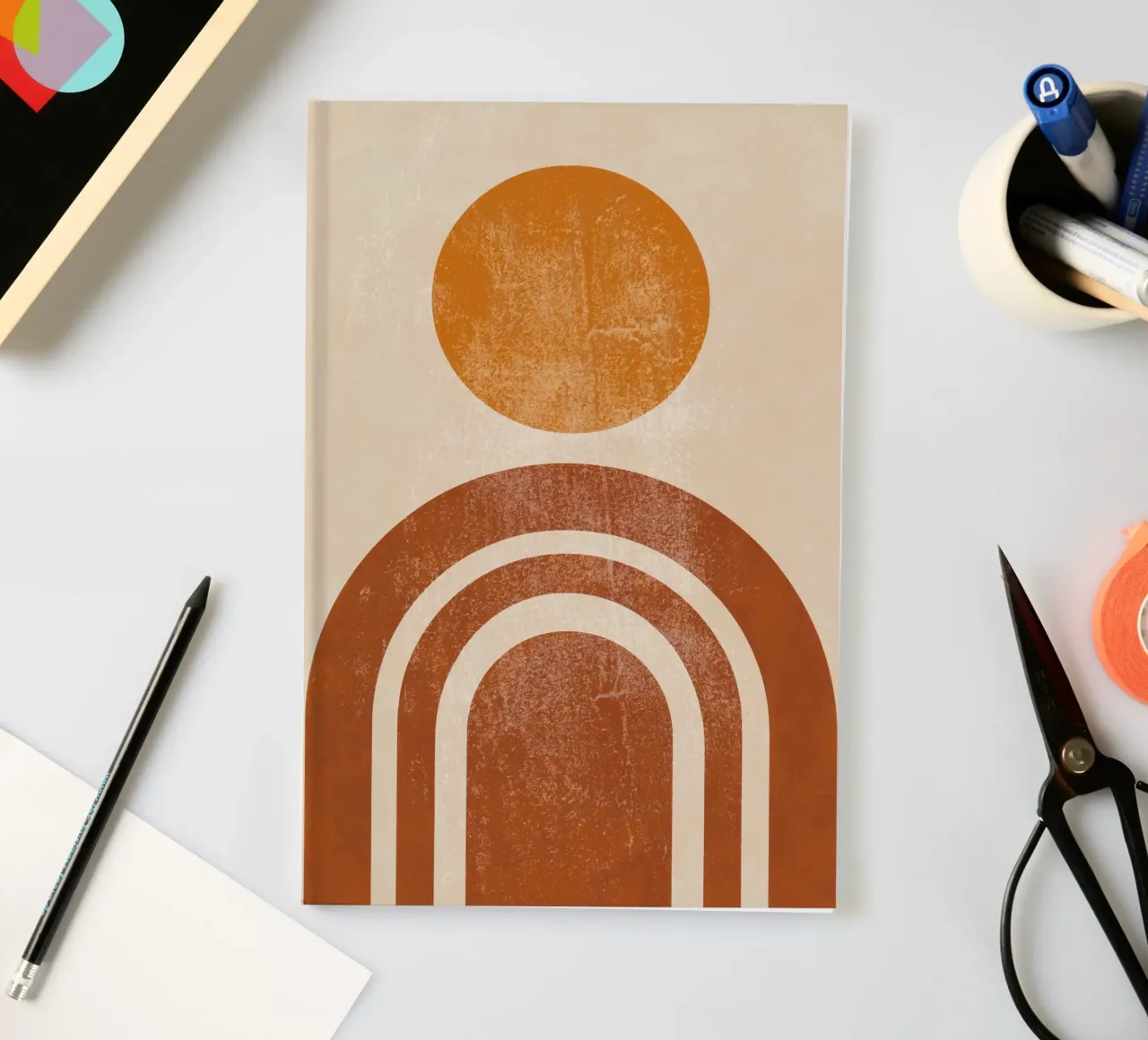 Abstrakte Retro Sonne & Bogen Druck Notizbuch von Aralyn