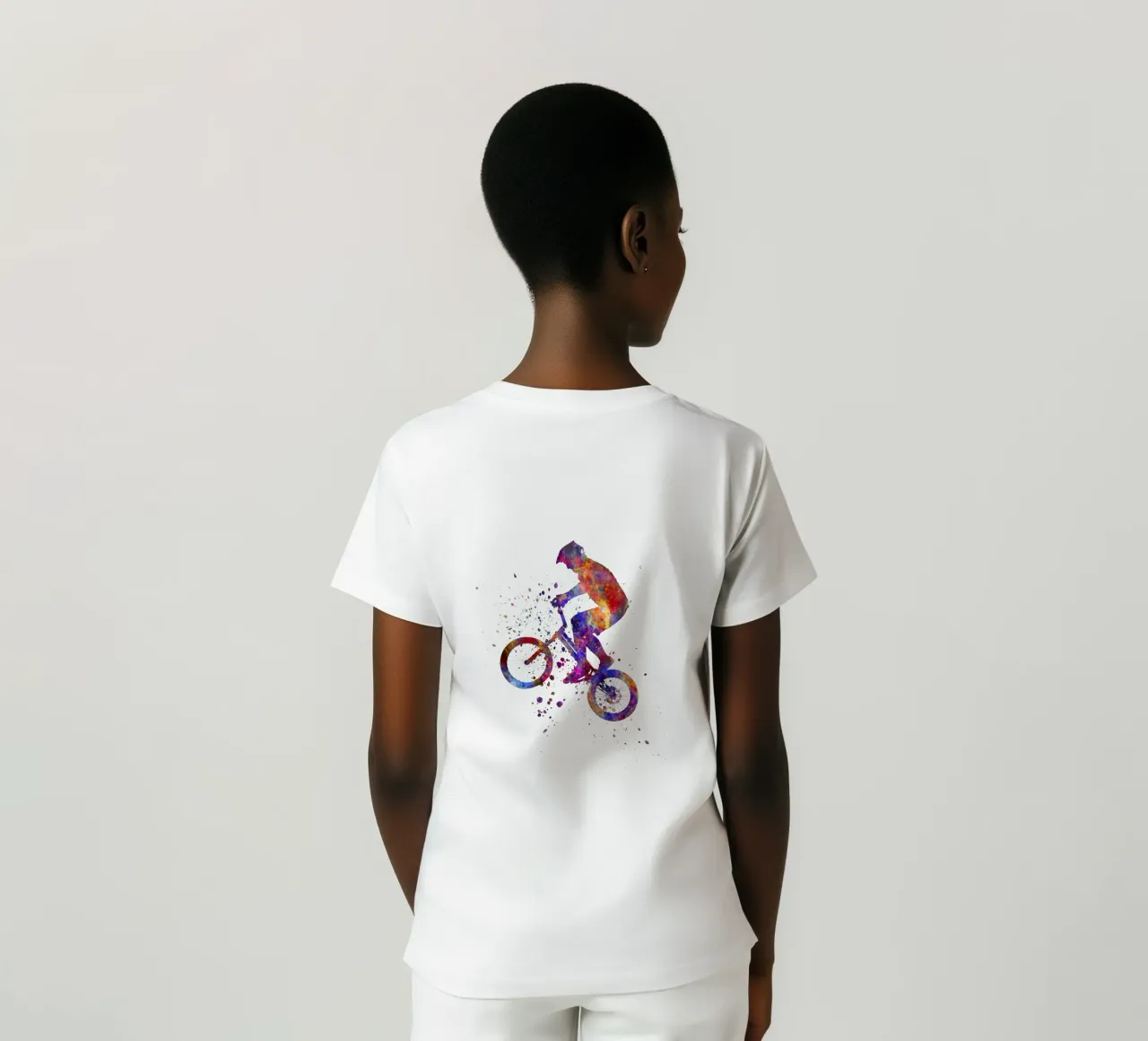 Ciclista BMX in corsa in acquerello t-shirt da ⚽ Sports Pulse