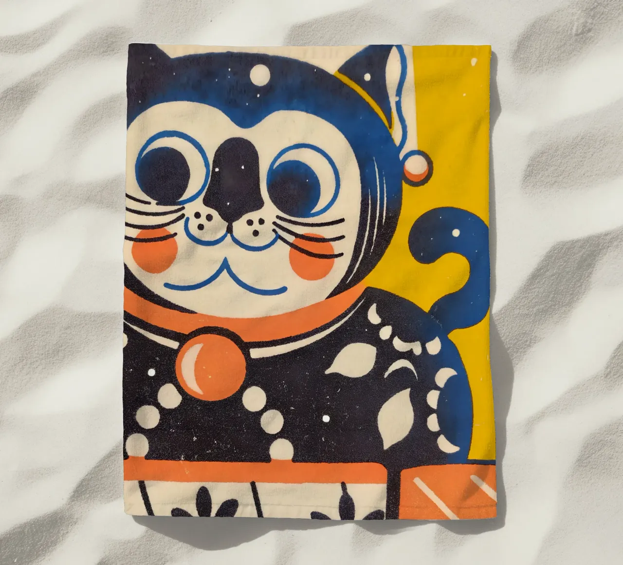 Gatto fortunato in stile retrò telo mare da Studio Mooodz