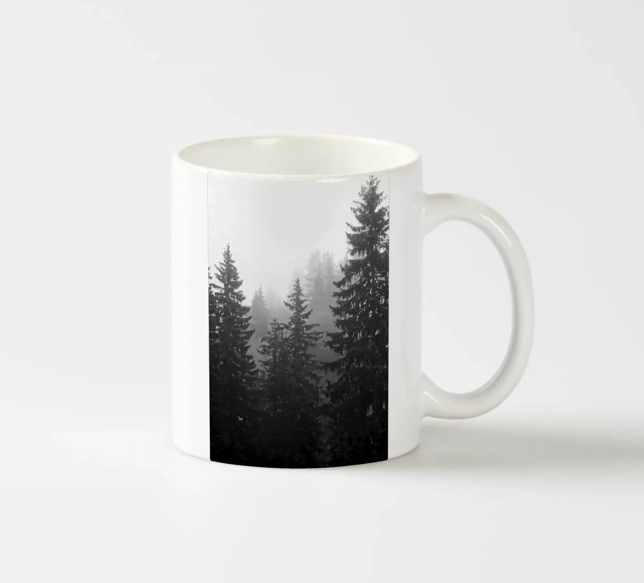 Foggy coniferous forest tazza in ceramica da Fjöllart