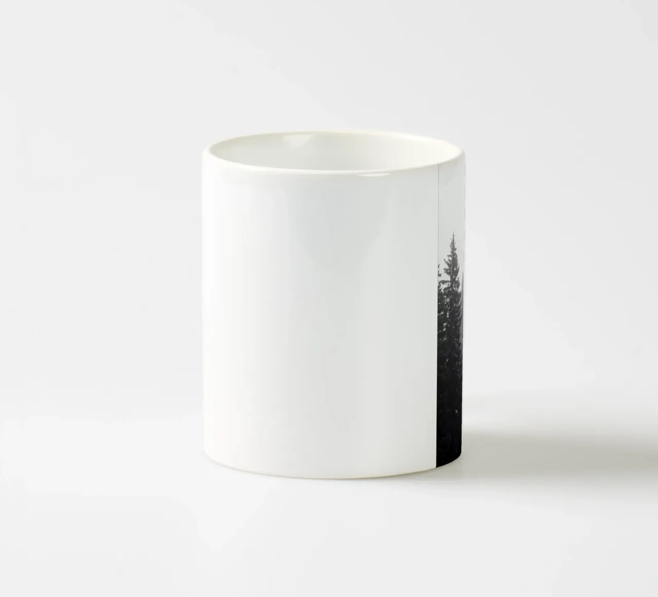 Foggy coniferous forest tazza in ceramica da Fjöllart