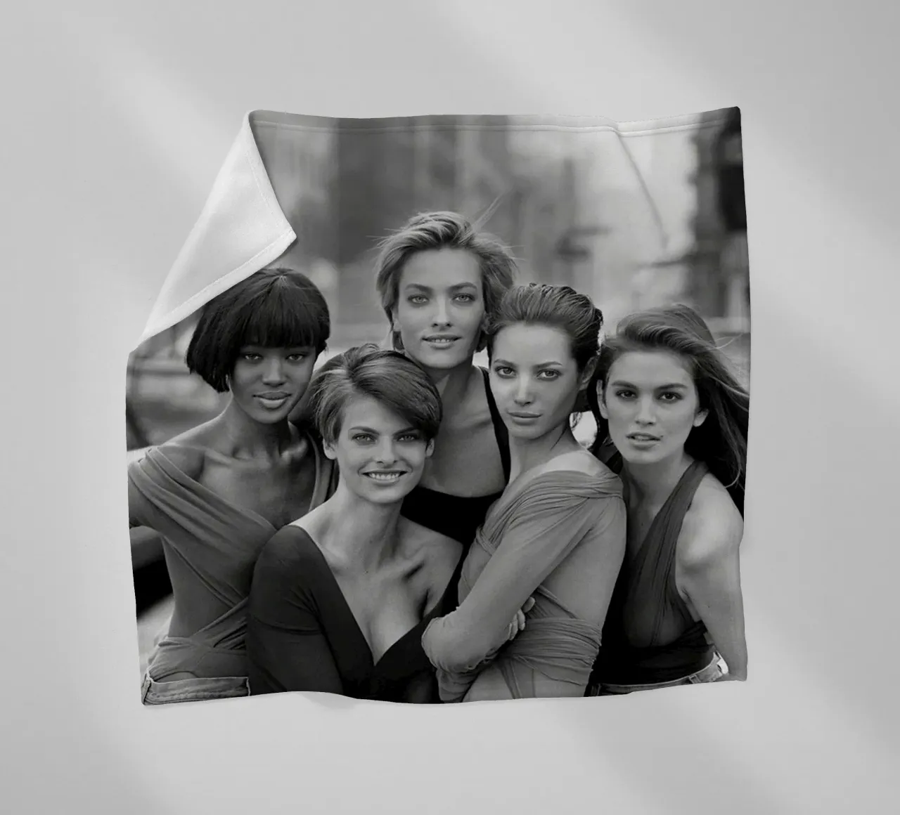 The Five Supermodel 90s coperta in pile da Shiva Shops