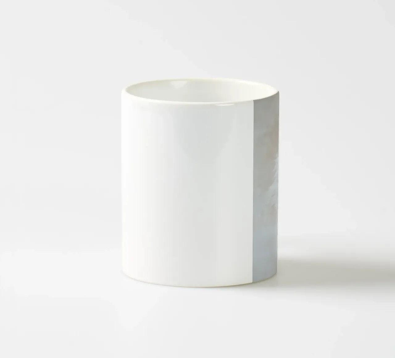 Un singolo pennacchio tazza in ceramica da luxi&lace