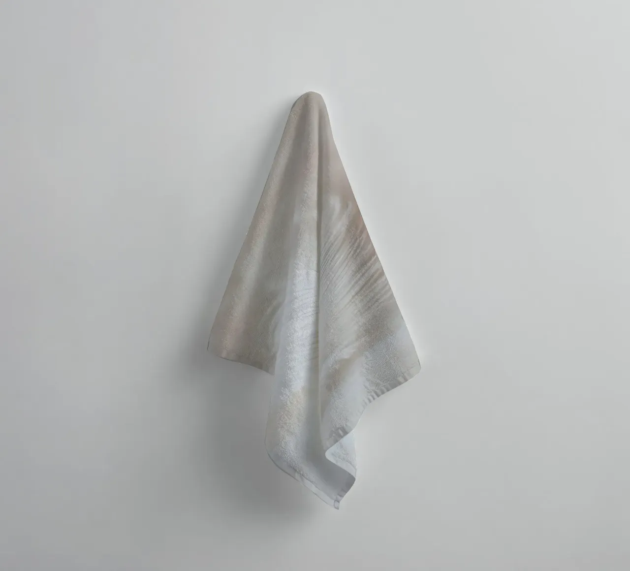 Un singolo pennacchio asciugamano da bagno da luxi&lace