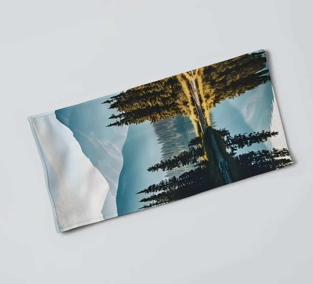 Serene Inlet Handtuch von luxi&lace