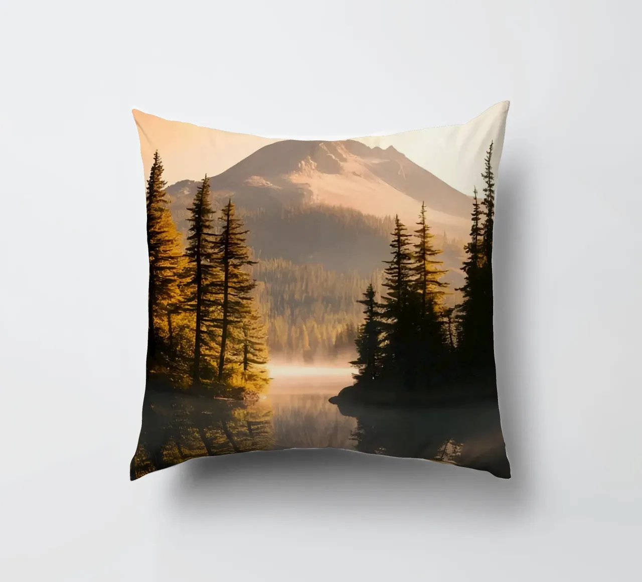 Riflesso di montagna e foresta cuscino da luxi&lace