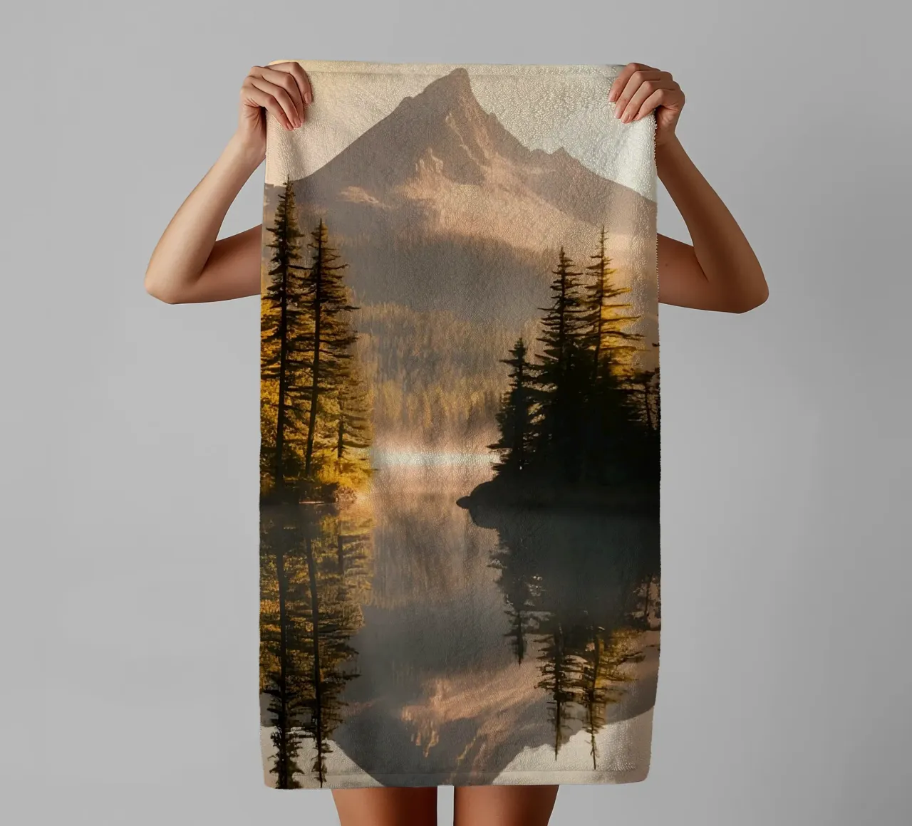Riflesso di montagna e foresta asciugamano da bagno da luxi&lace