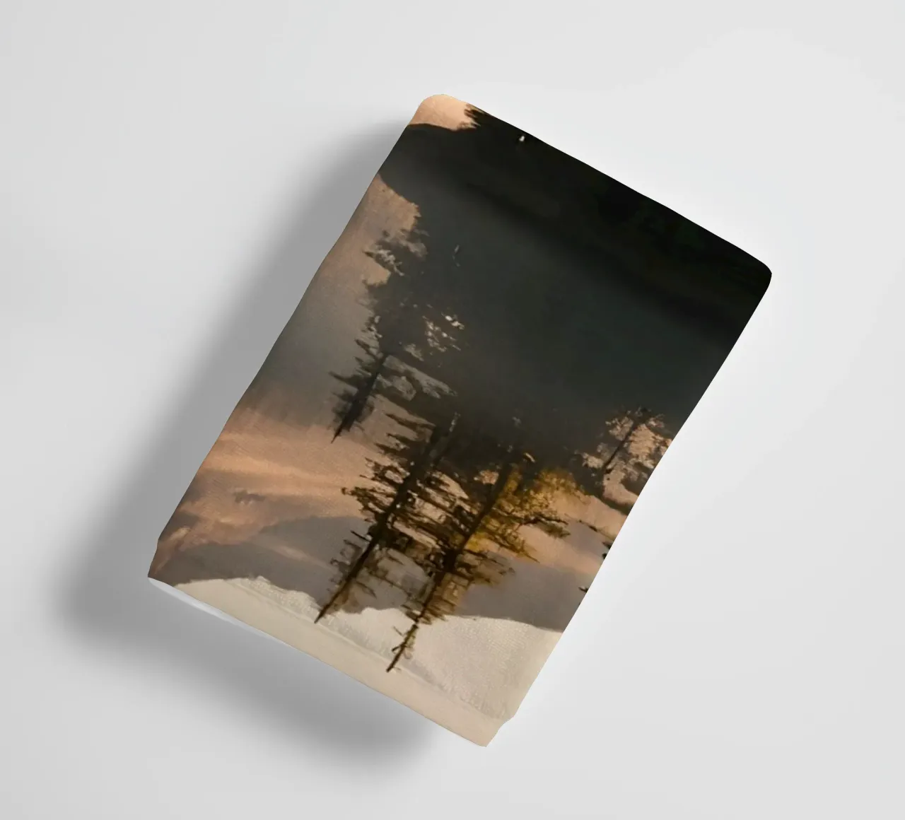 Riflesso di montagna e foresta asciugamano da bagno da luxi&lace