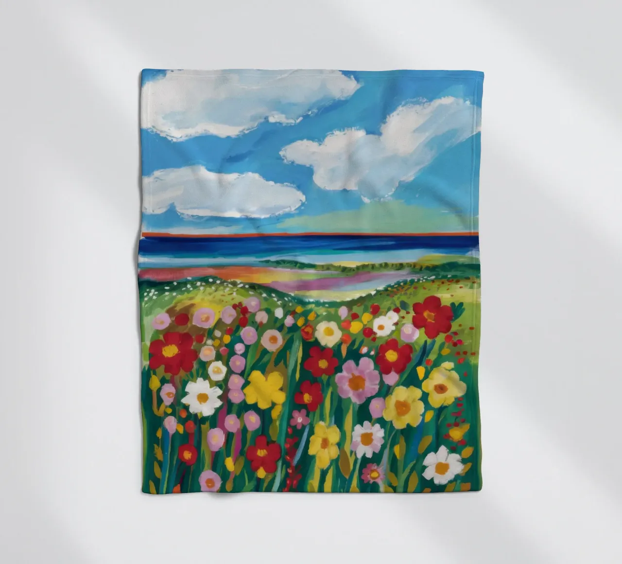 Prato di fiori selvatici in riva al mare coperta in pile da Solace Light