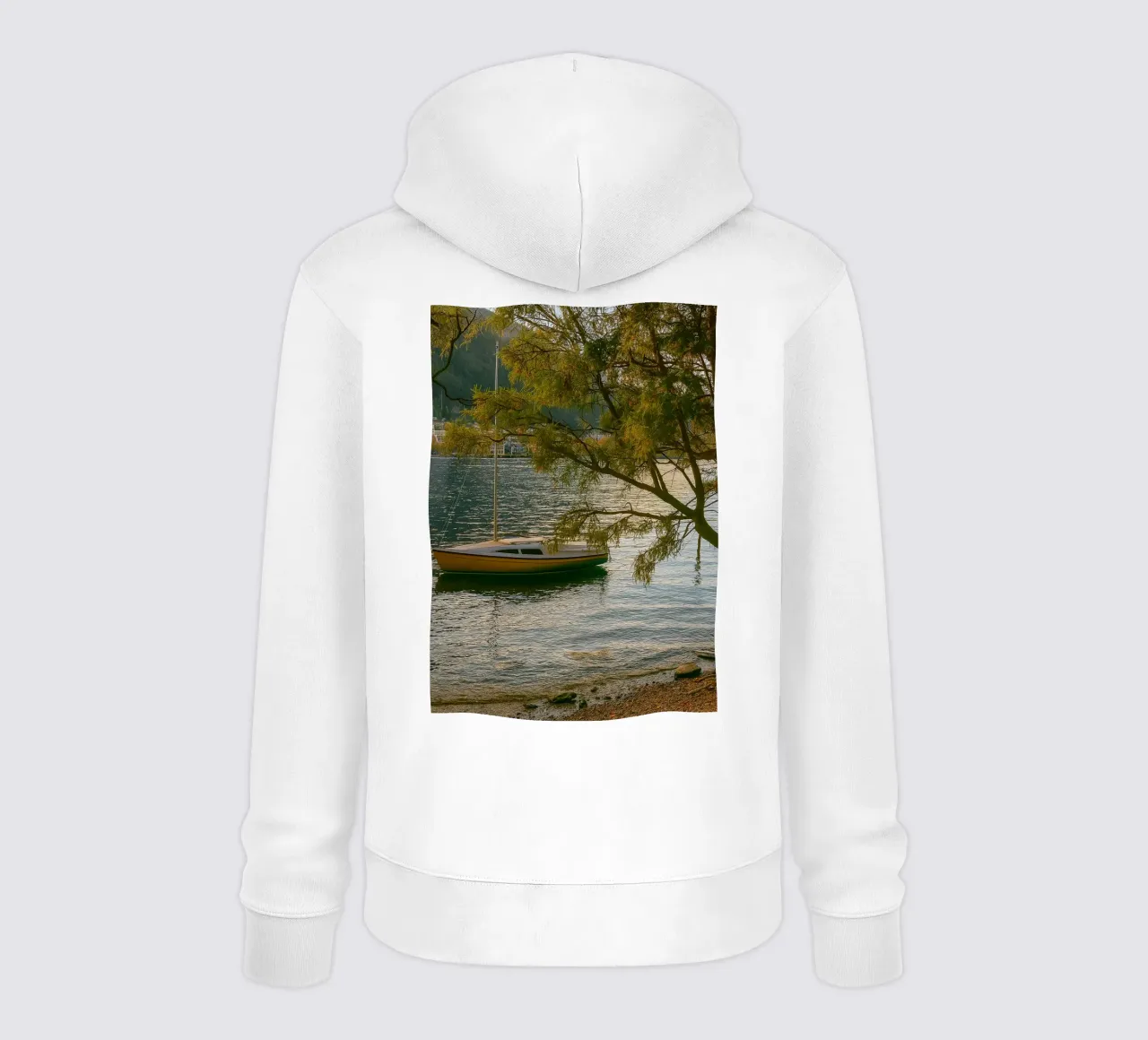 nave in riva al fiume felpa con cappuccio da tamarind