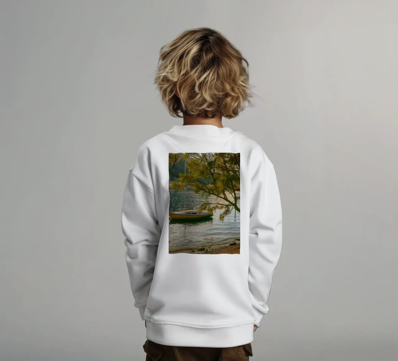 nave in riva al fiume felpa bambino da tamarind