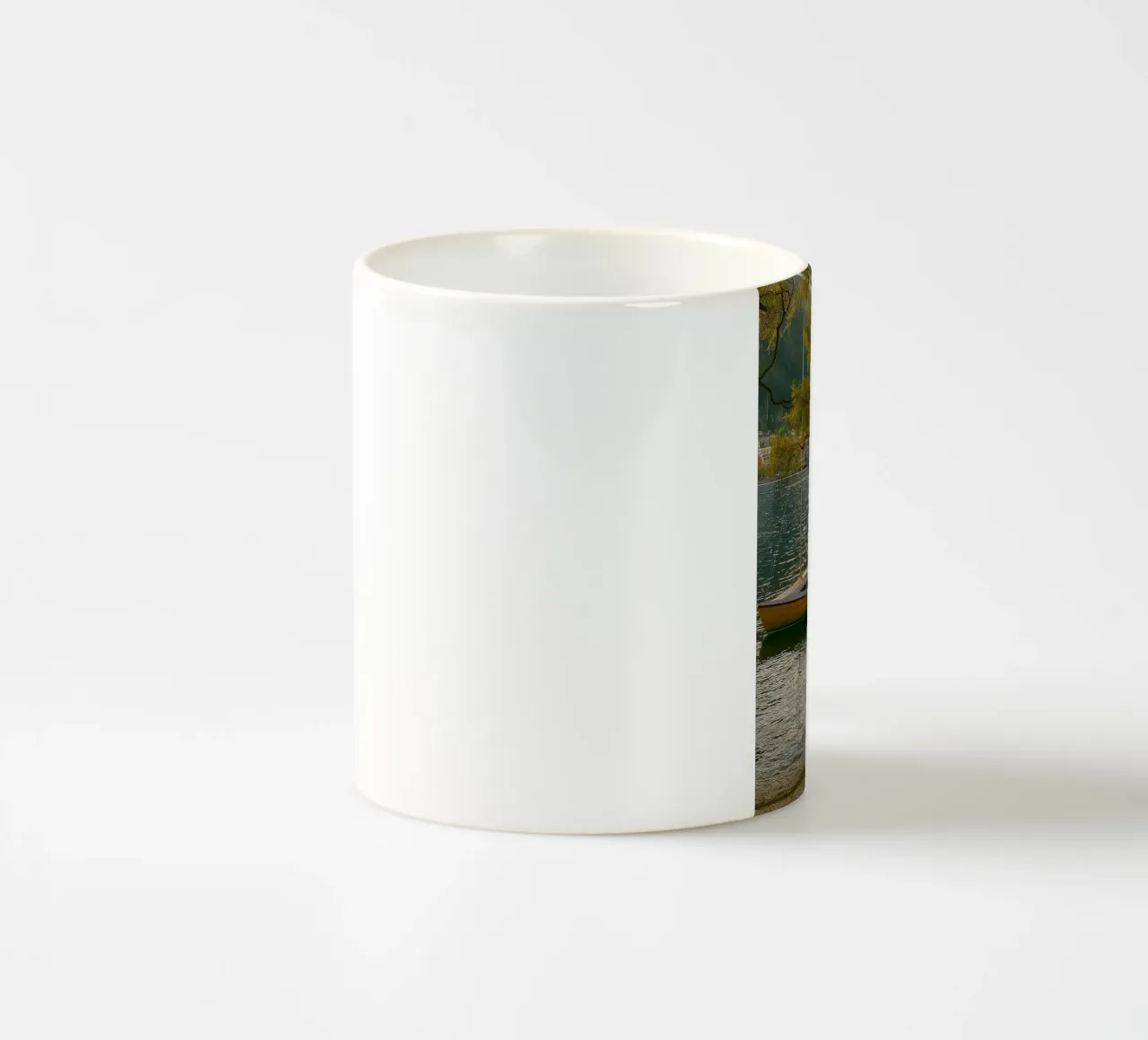 nave in riva al fiume tazza in ceramica da tamarind
