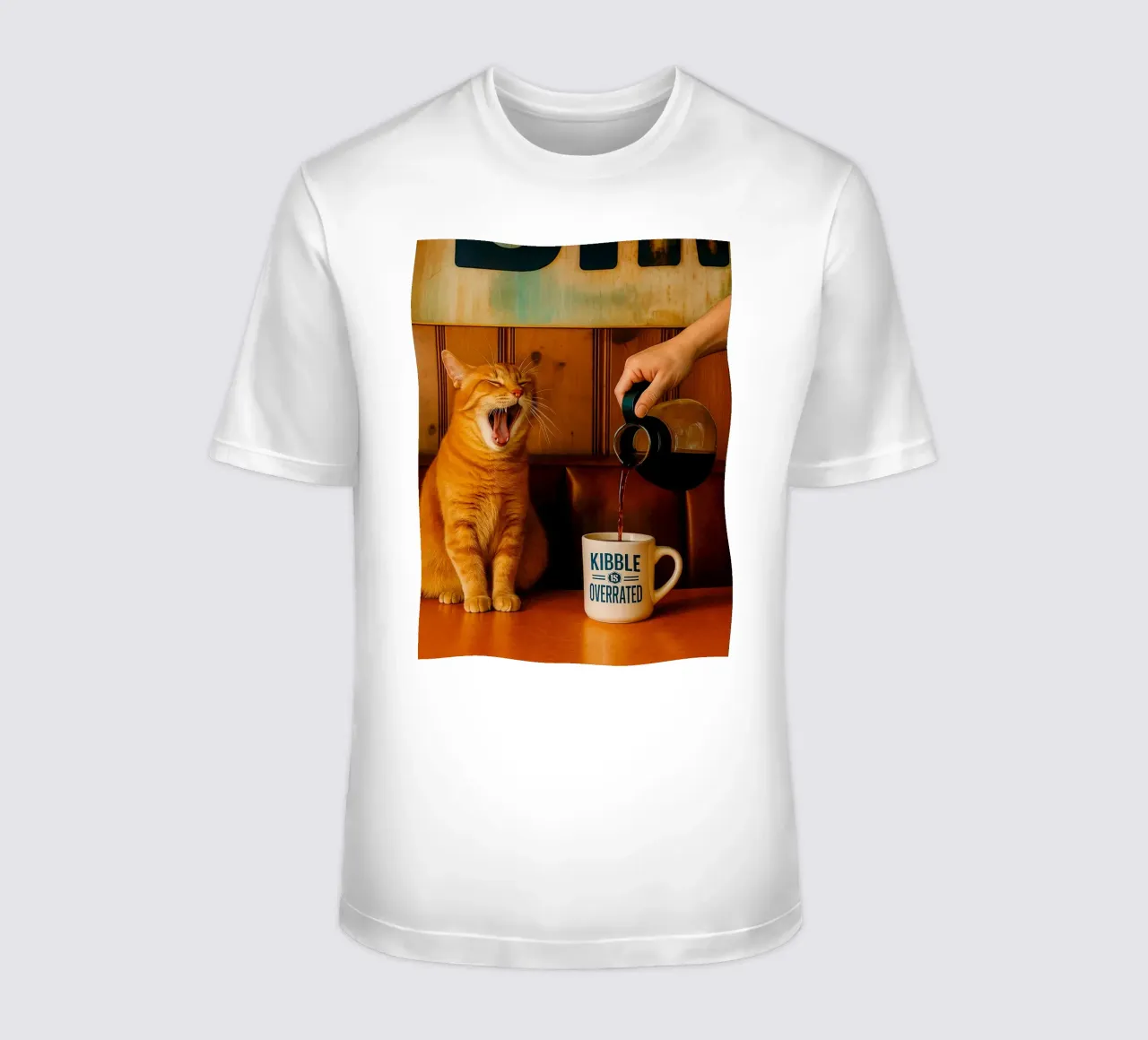 sbadiglio gatto e caffè t-shirt da tamarind