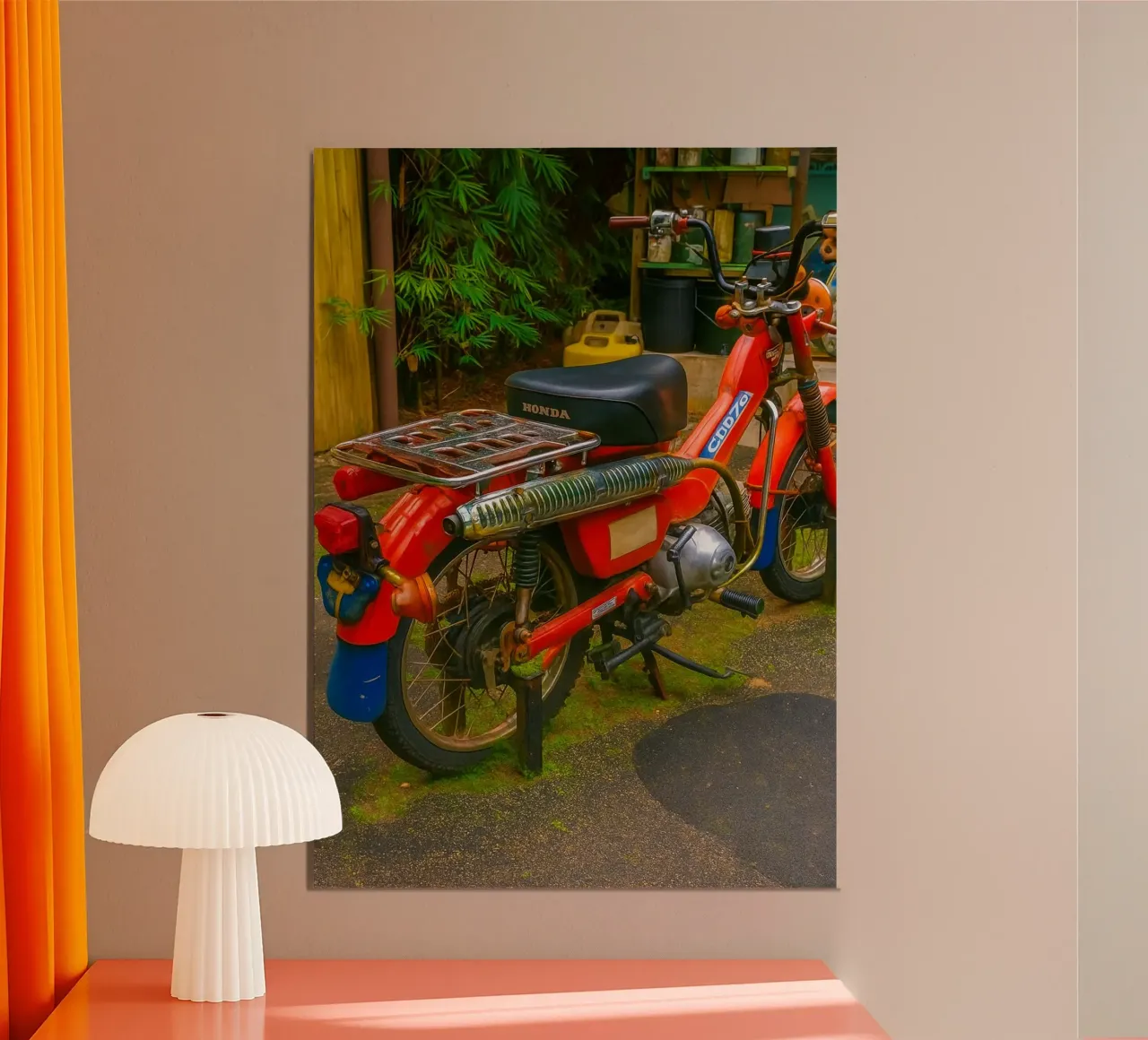 Oldtimer-Motorrad Poster von tamarind