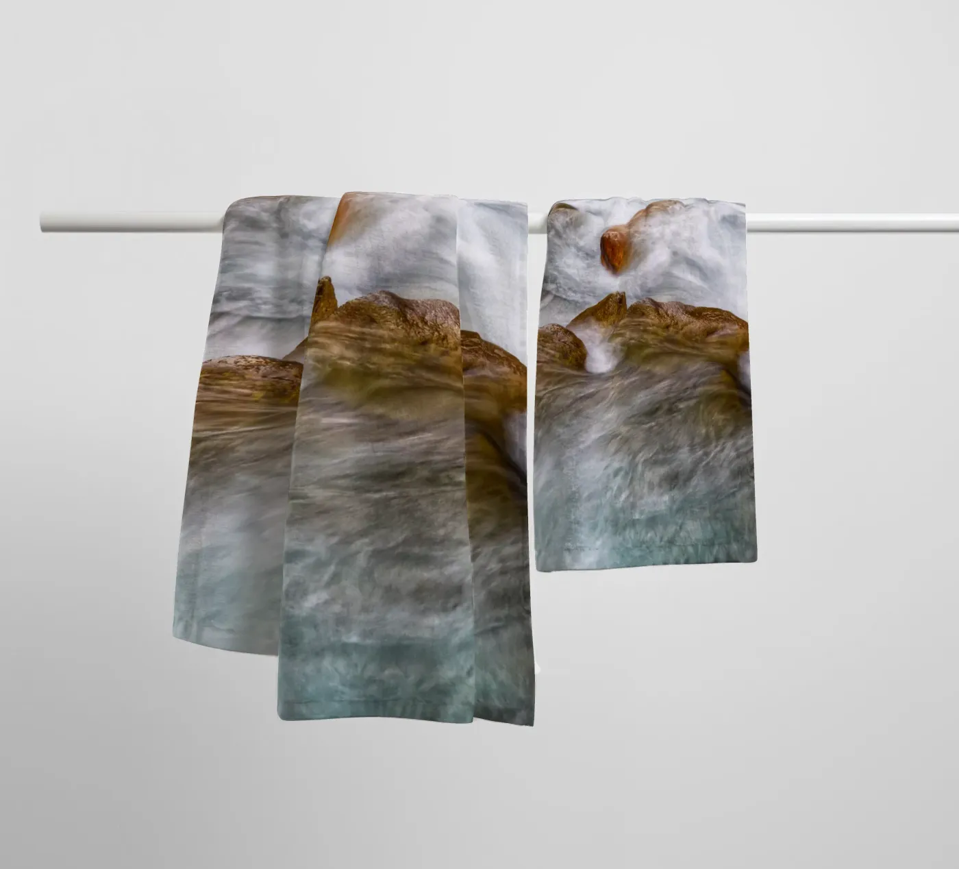 River flow towel by Fjöllart