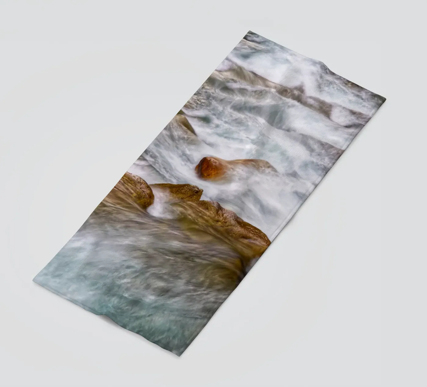 River flow beach towel by Fjöllart