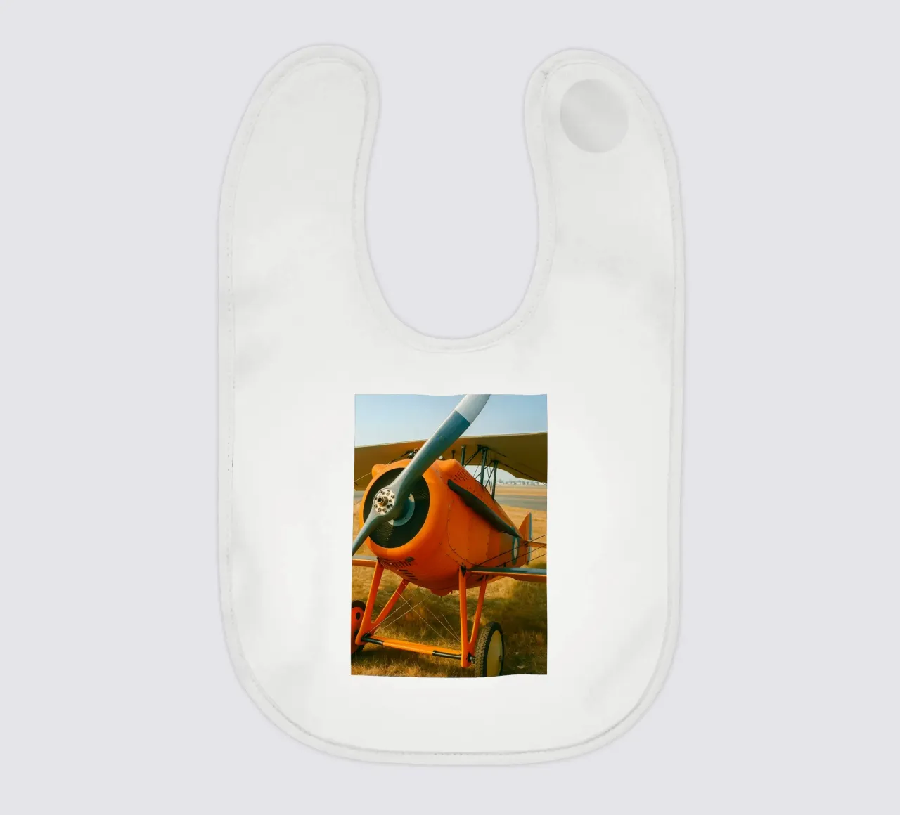 Oldtimer-Flugzeug Babylätzchen von tamarind