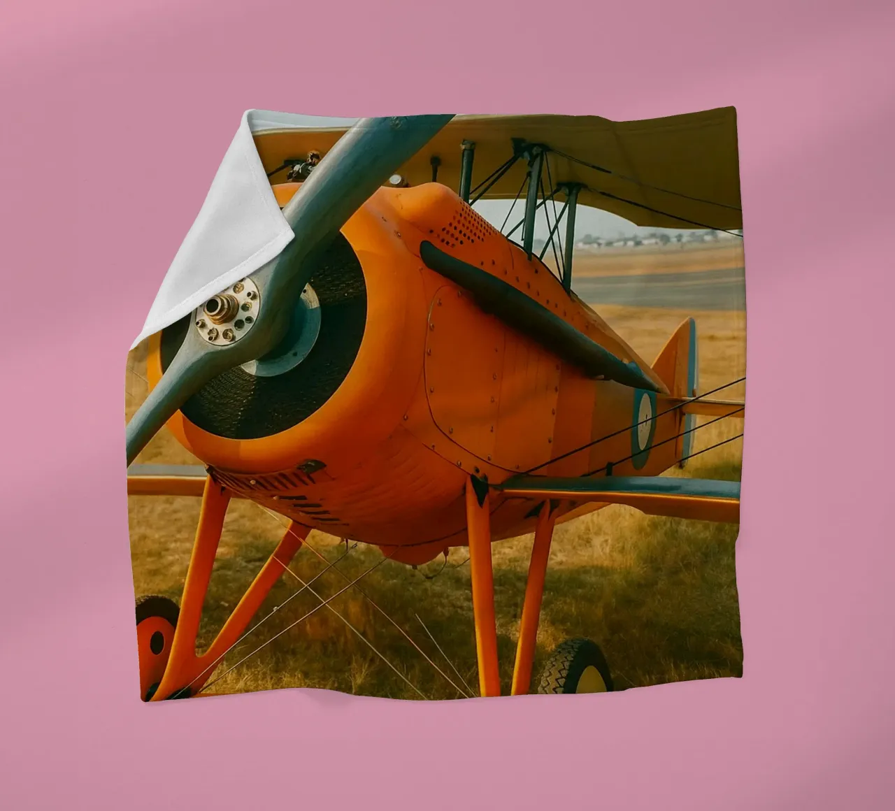 Oldtimer-Flugzeug Fleecedecke von tamarind