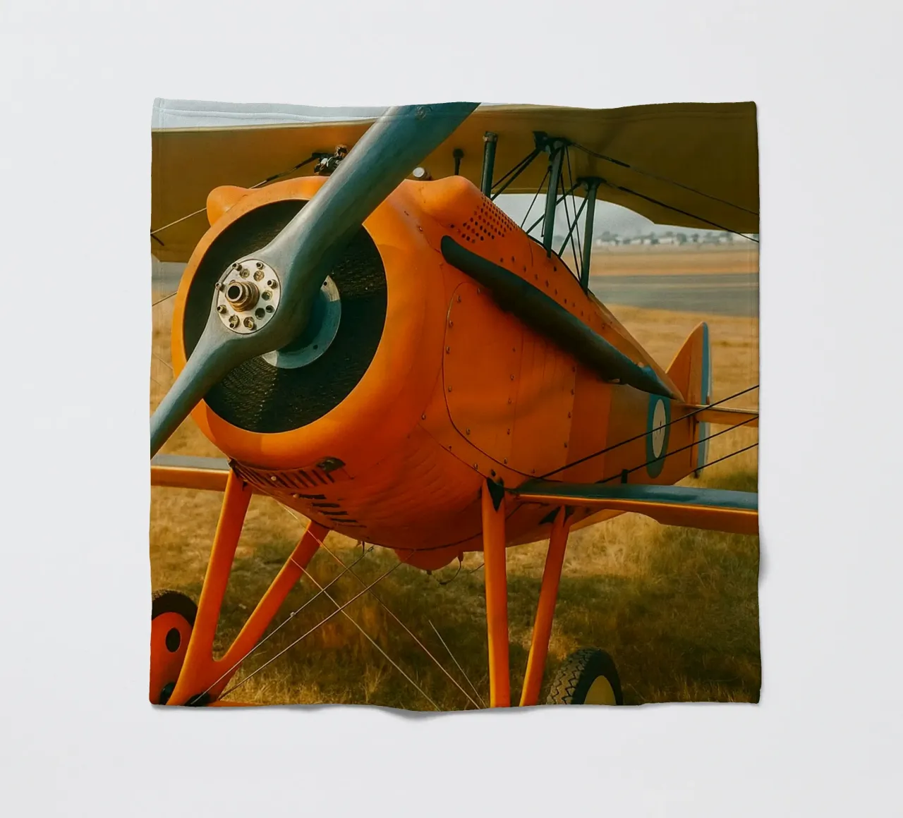 Oldtimer-Flugzeug Fleecedecke von tamarind