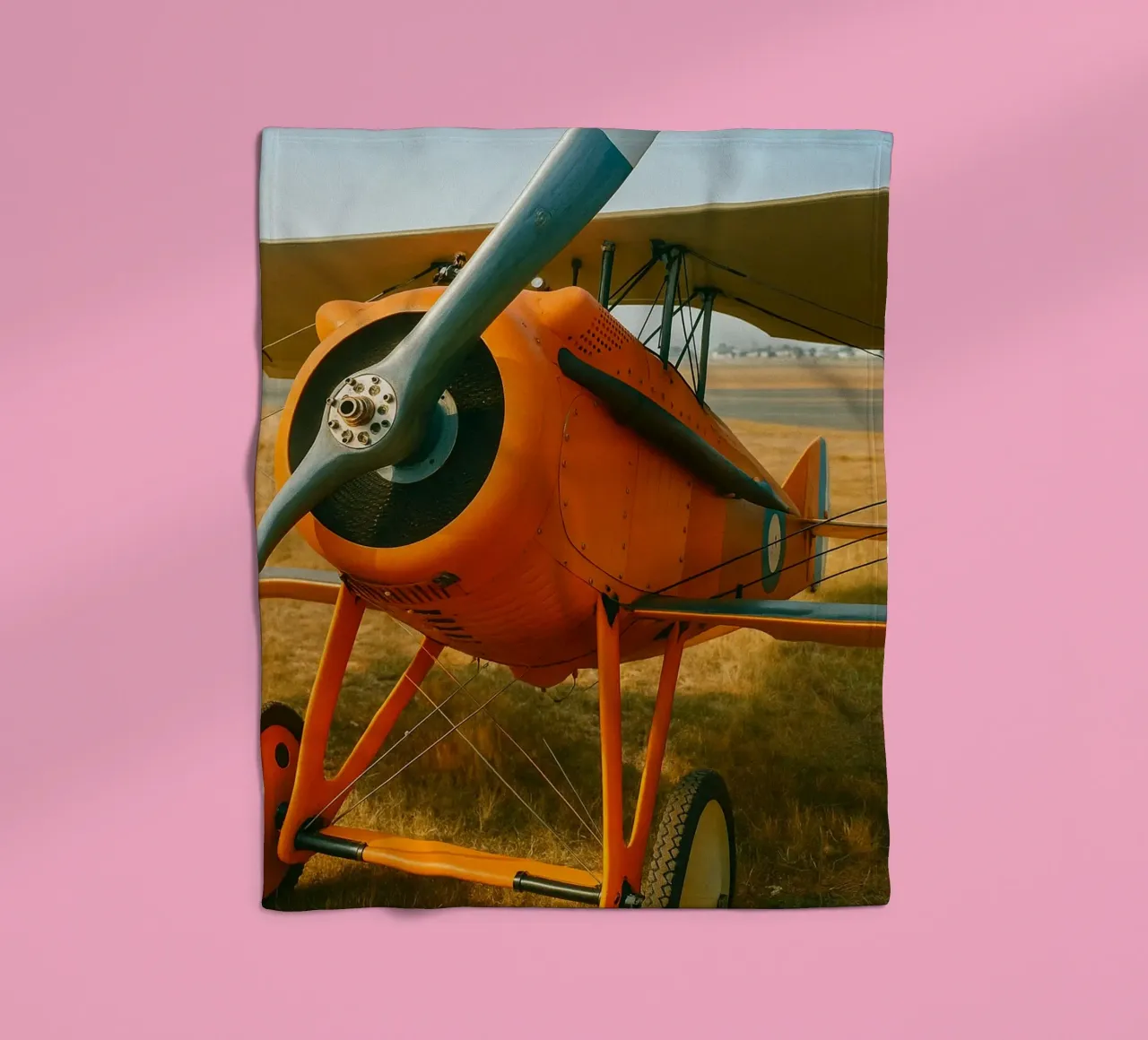 Oldtimer-Flugzeug Fleecedecke von tamarind