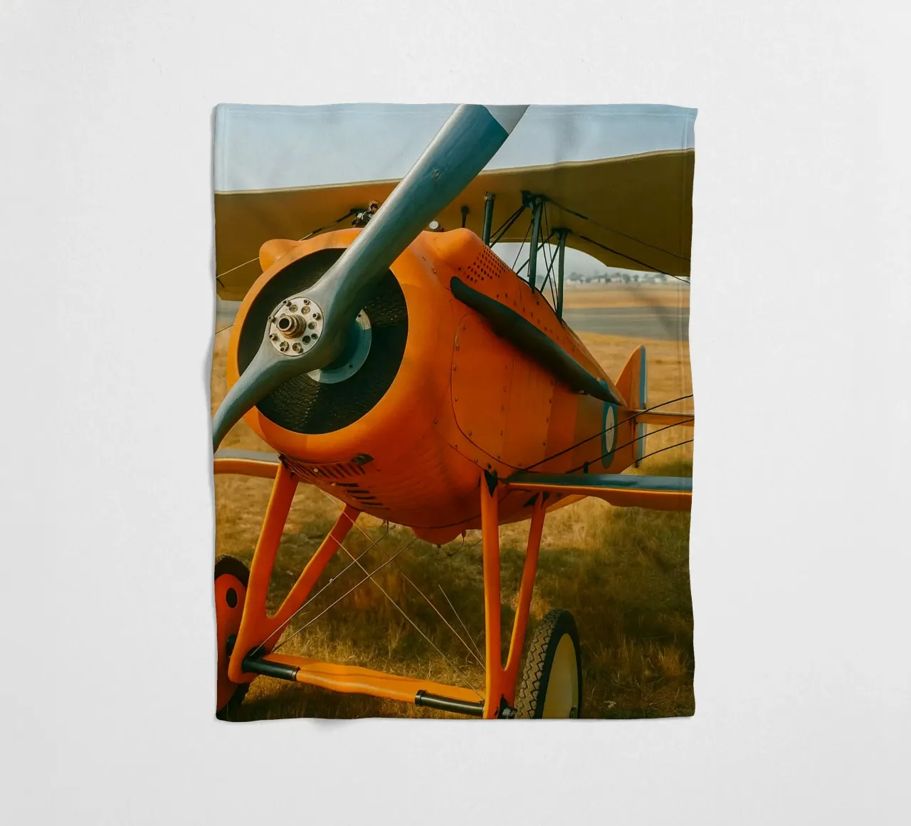 Oldtimer-Flugzeug Fleecedecke von tamarind