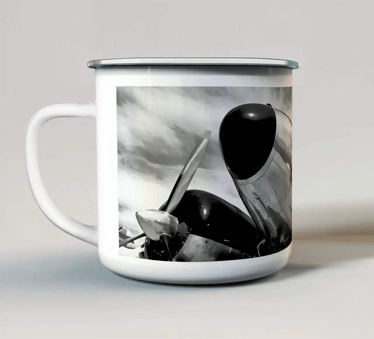 Aeroplano ad elica retrò in monocromia b&n vintage tazza in smalto da DiveDuke