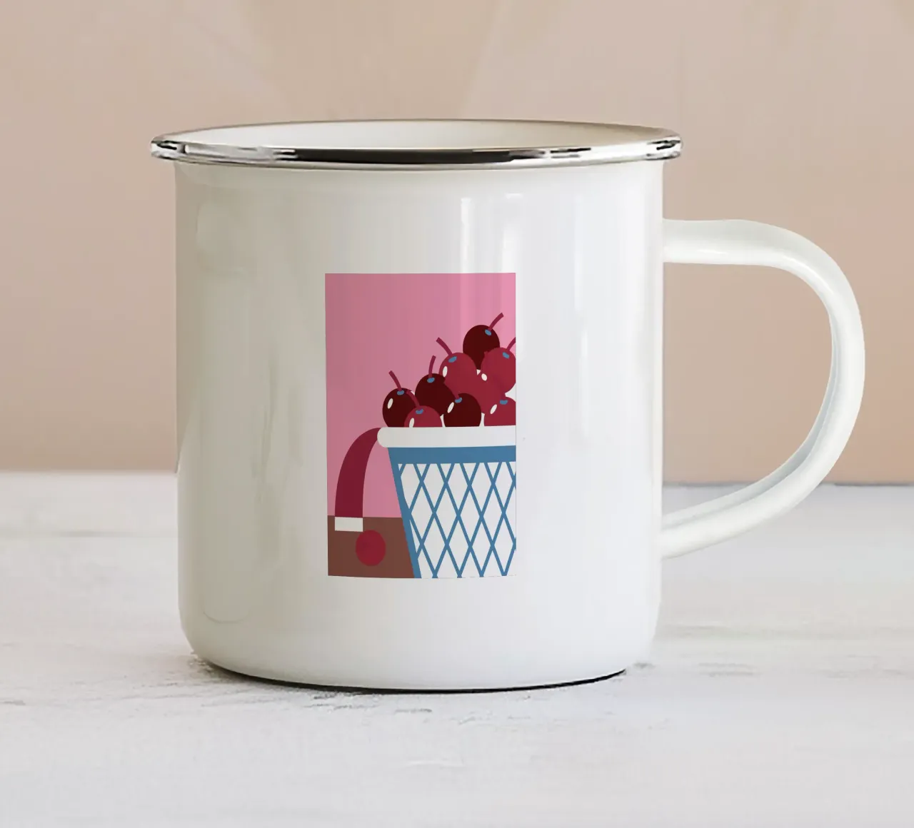 Ciliegie di Natale tazza in smalto da LOOK DIFFERENT