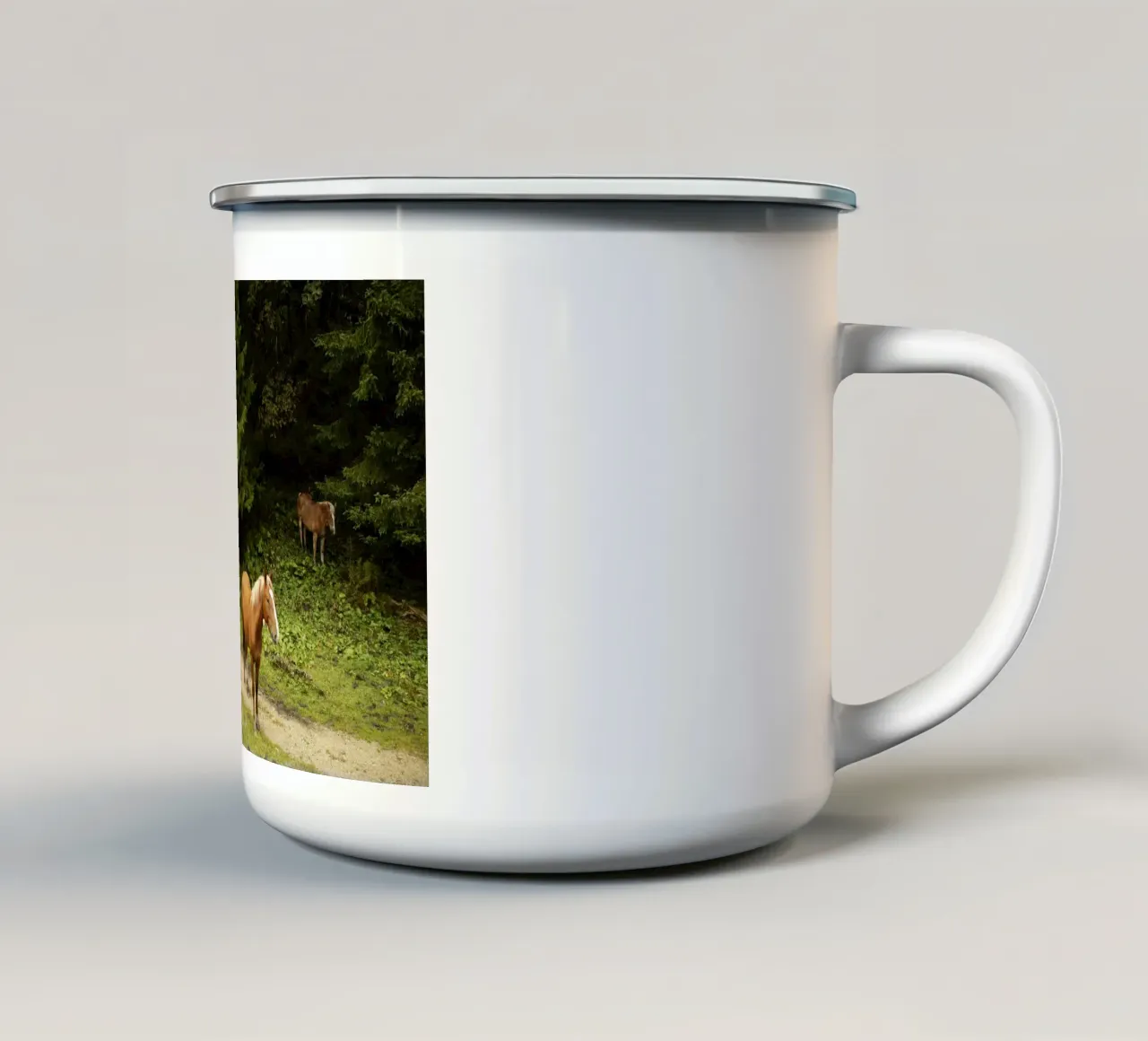 Cavalli nella foresta tazza in smalto da atmospheric pictures