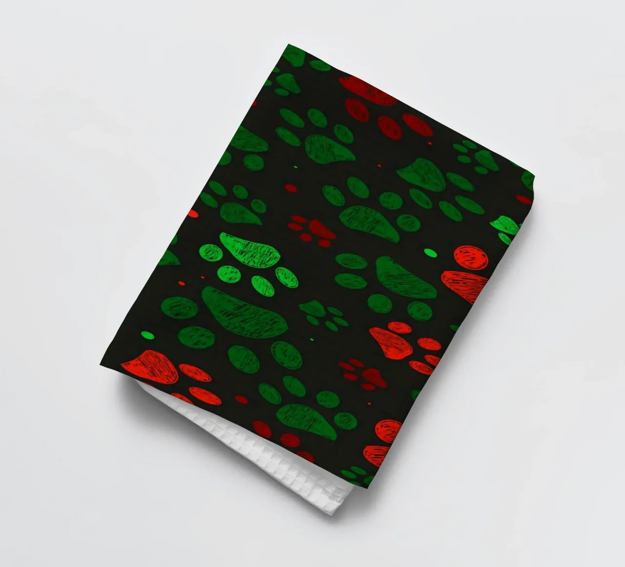 Groen, rood gekleurd kerstontwerp doodle paw prints theedoek van GalerieGG