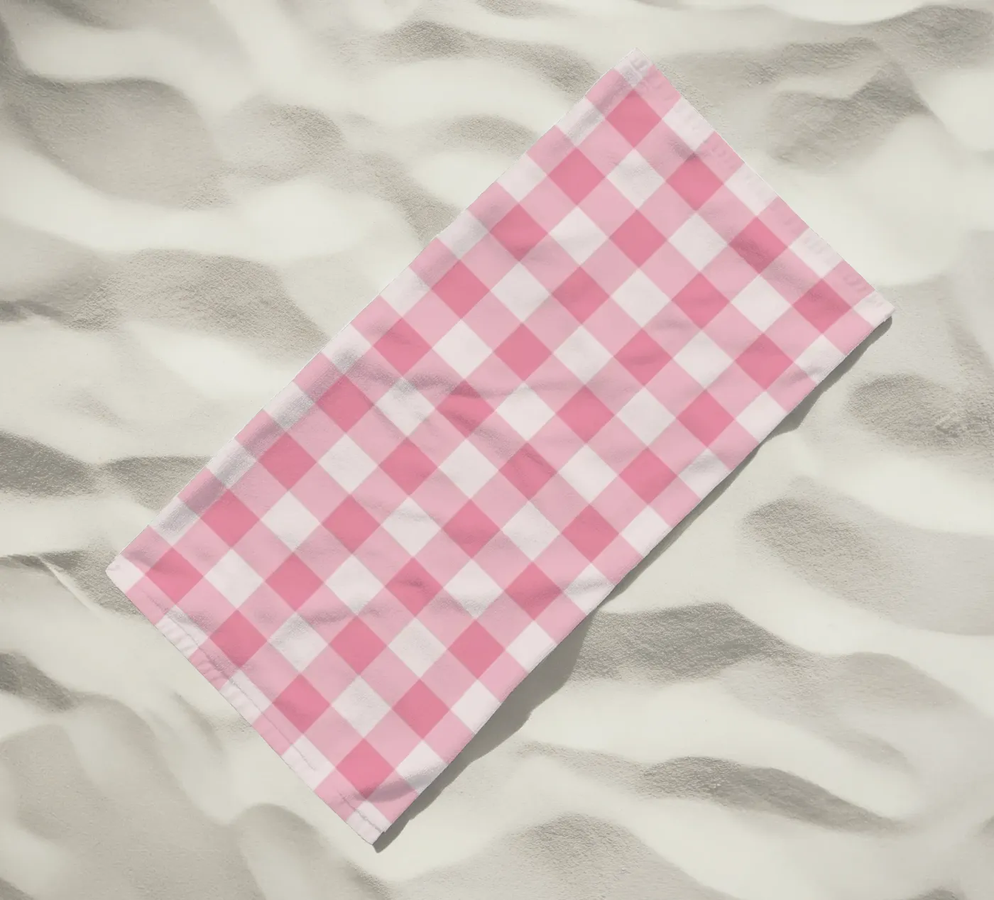 Roze geruit patroon strandhanddoek van Altruist Studio
