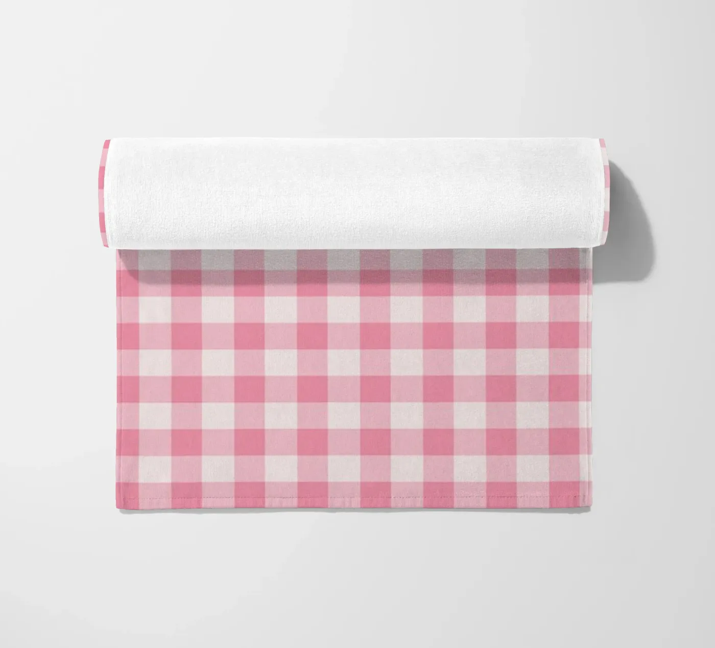 Roze geruit patroon strandhanddoek van Altruist Studio