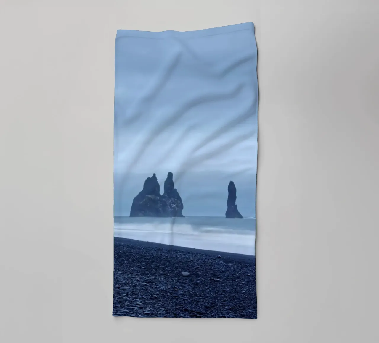 Rocks at the Icelandic coast towel by Fjöllart