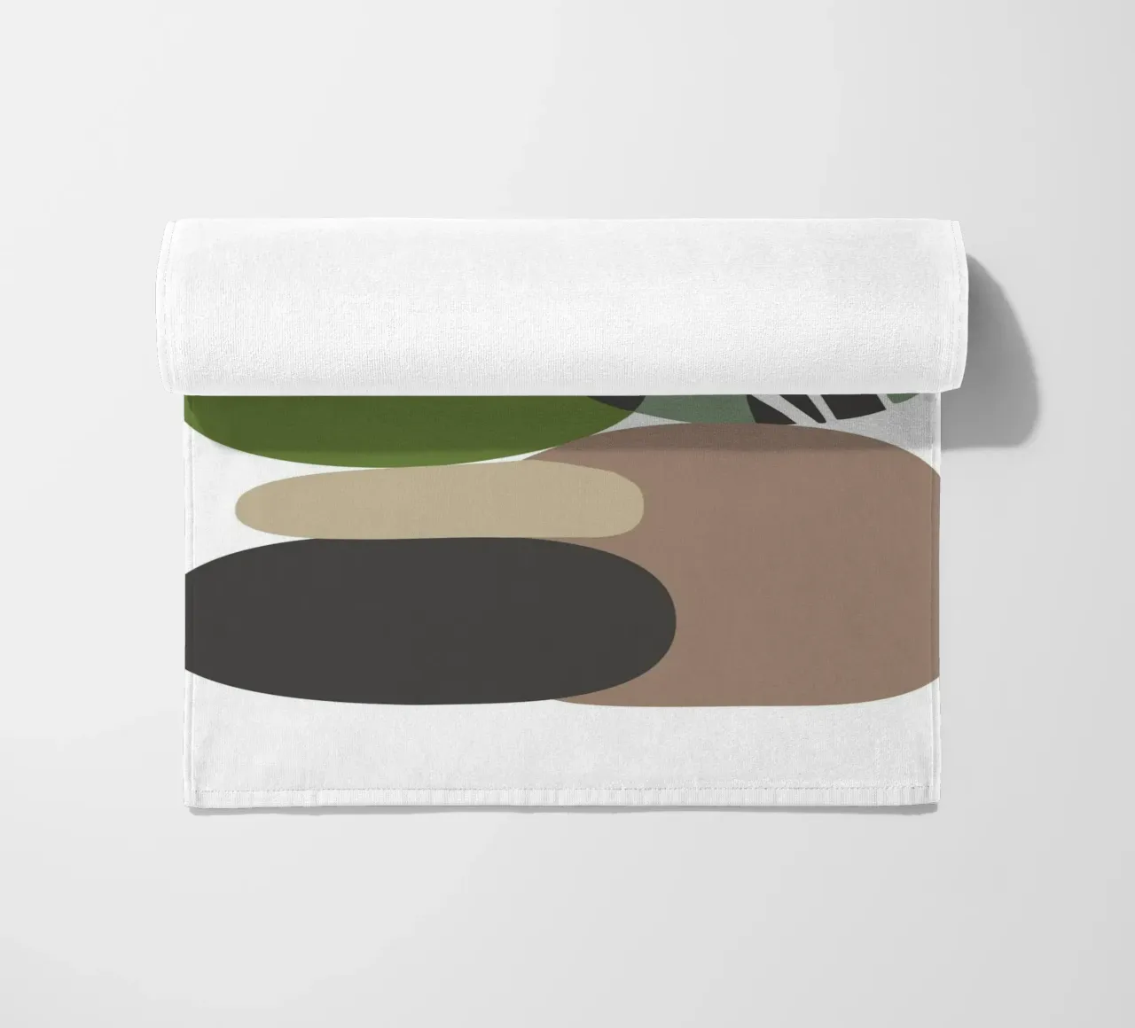 Balancing Shapes No 01 strandhanddoek van lazydaypaper