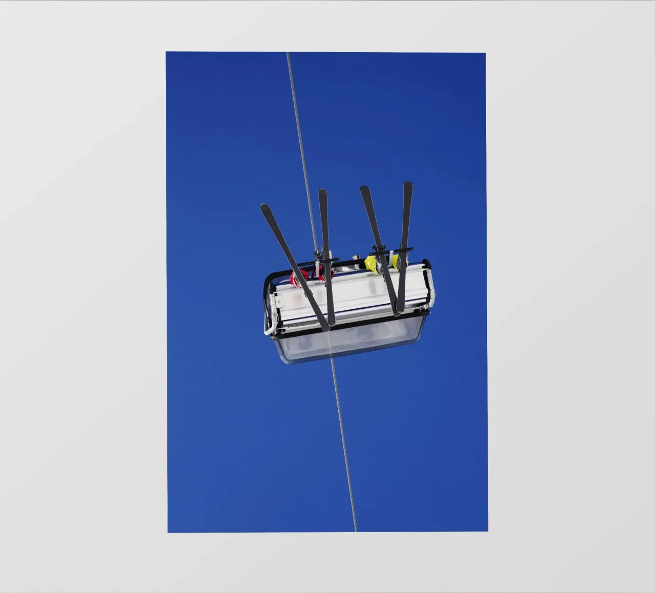 Sciatore in ascensore, Alpi pellicola backlit da art picture