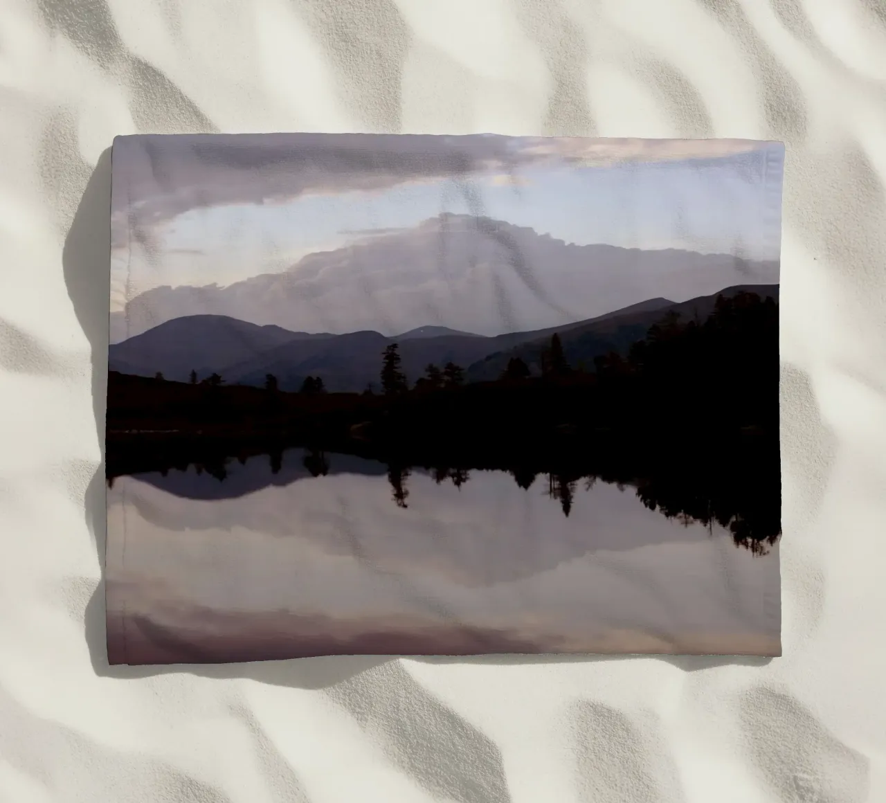 Riflessione sul Reedsee a Bad Gastein (Austria) telo mare da atmospheric pictures
