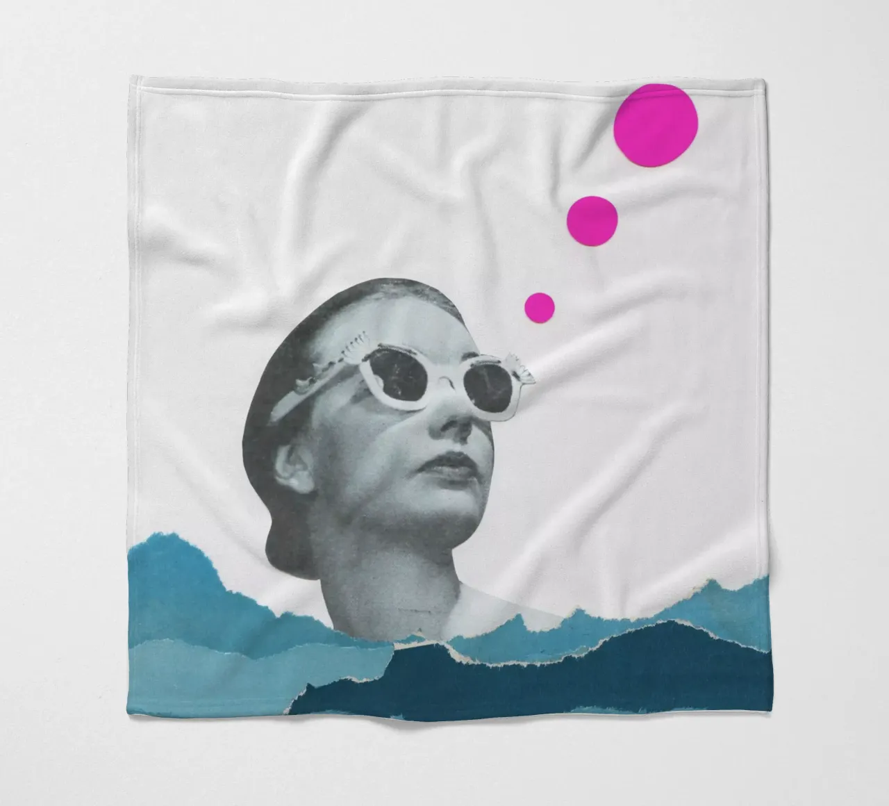 Catching Rays fleecedeken van Cassia Beck Collage