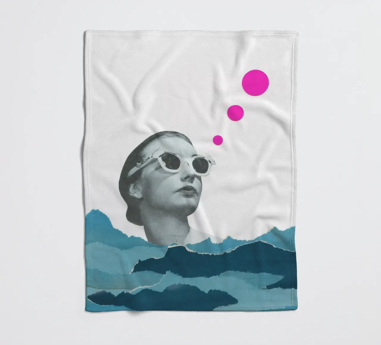 Catching Rays fleecedeken van Cassia Beck Collage