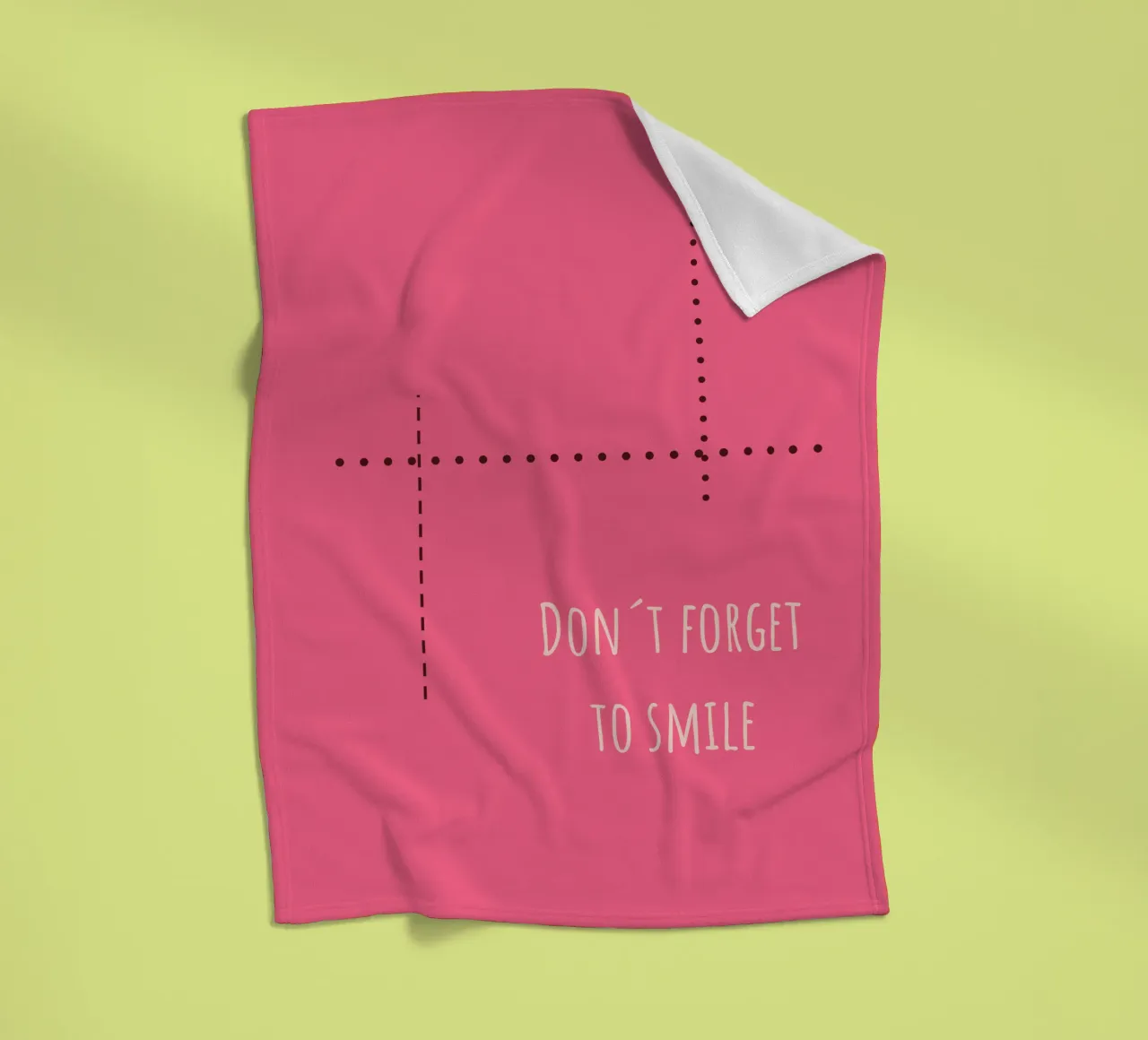 Sfondo rosa con la scritta Non dimenticare di sorridere coperta in pile da Something for you