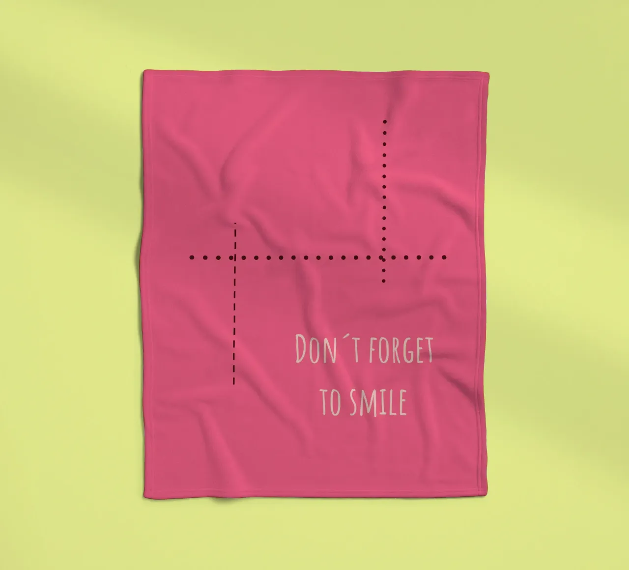 Sfondo rosa con la scritta Non dimenticare di sorridere coperta in pile da Something for you