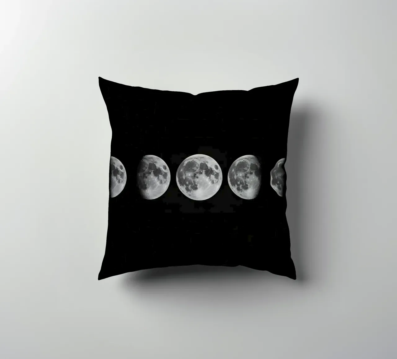 Fasi lunari in bianco e nero - Ciclo lunare cuscino da Plain Thoughts