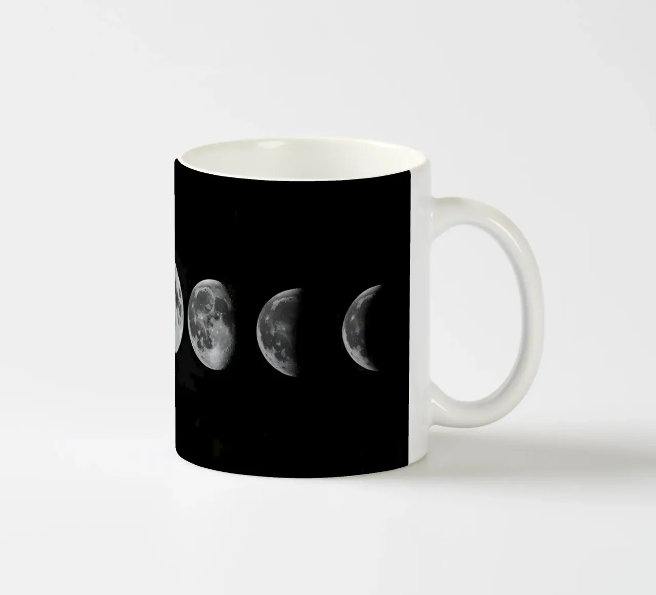 Fasi lunari in bianco e nero - Ciclo lunare tazza in ceramica da Plain Thoughts