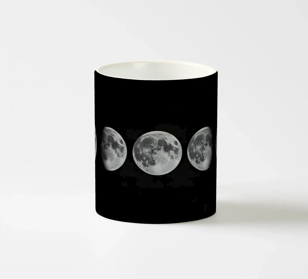 Fasi lunari in bianco e nero - Ciclo lunare tazza in ceramica da Plain Thoughts