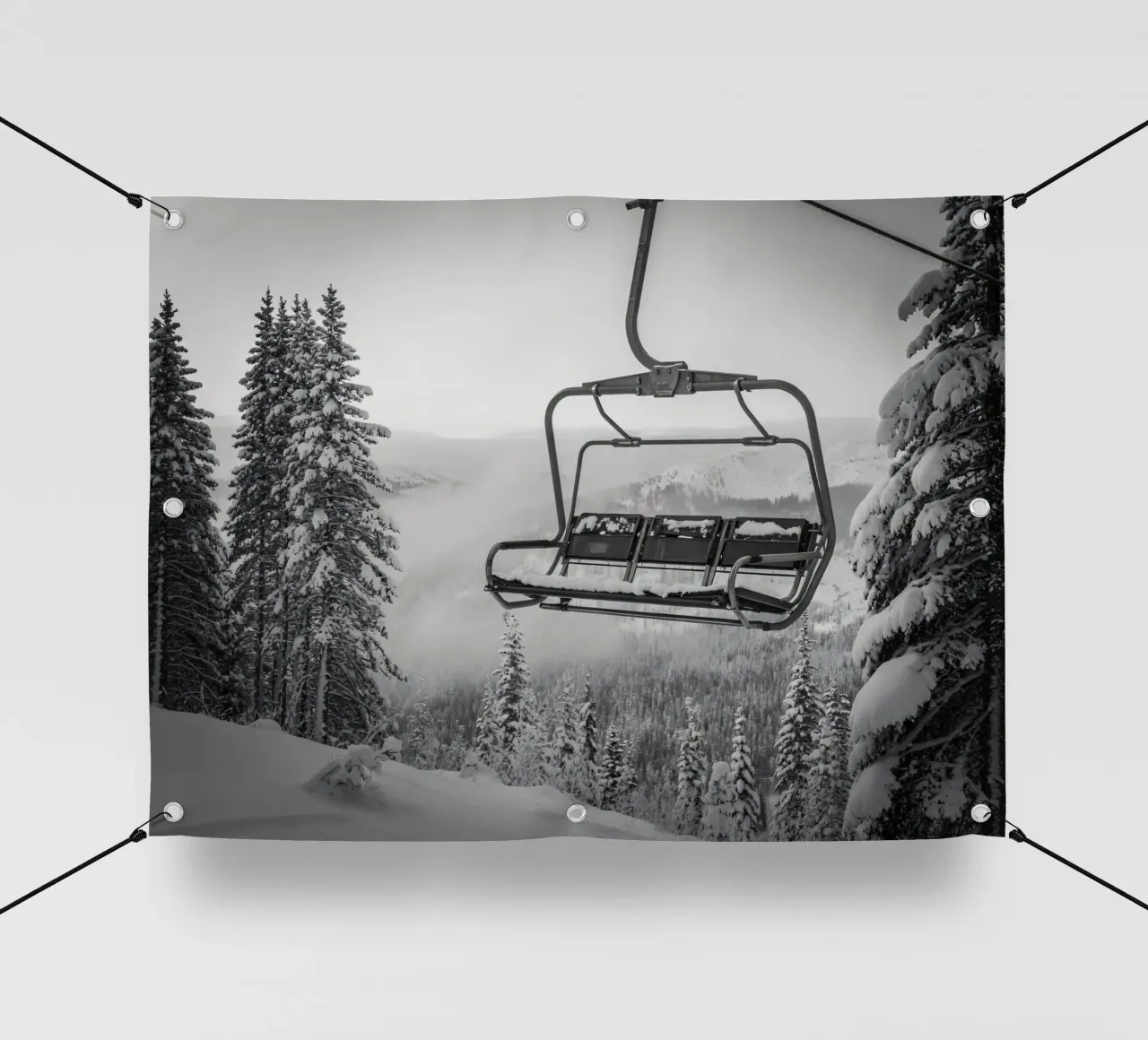 Seggiovia ghiacciata nella foresta innevata telo in pvc da Plain Thoughts