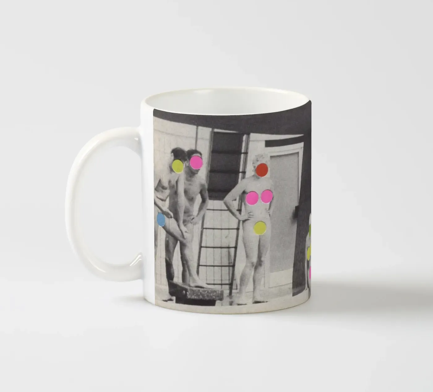 Modesty Keramik Tasse von Cassia Beck Collage