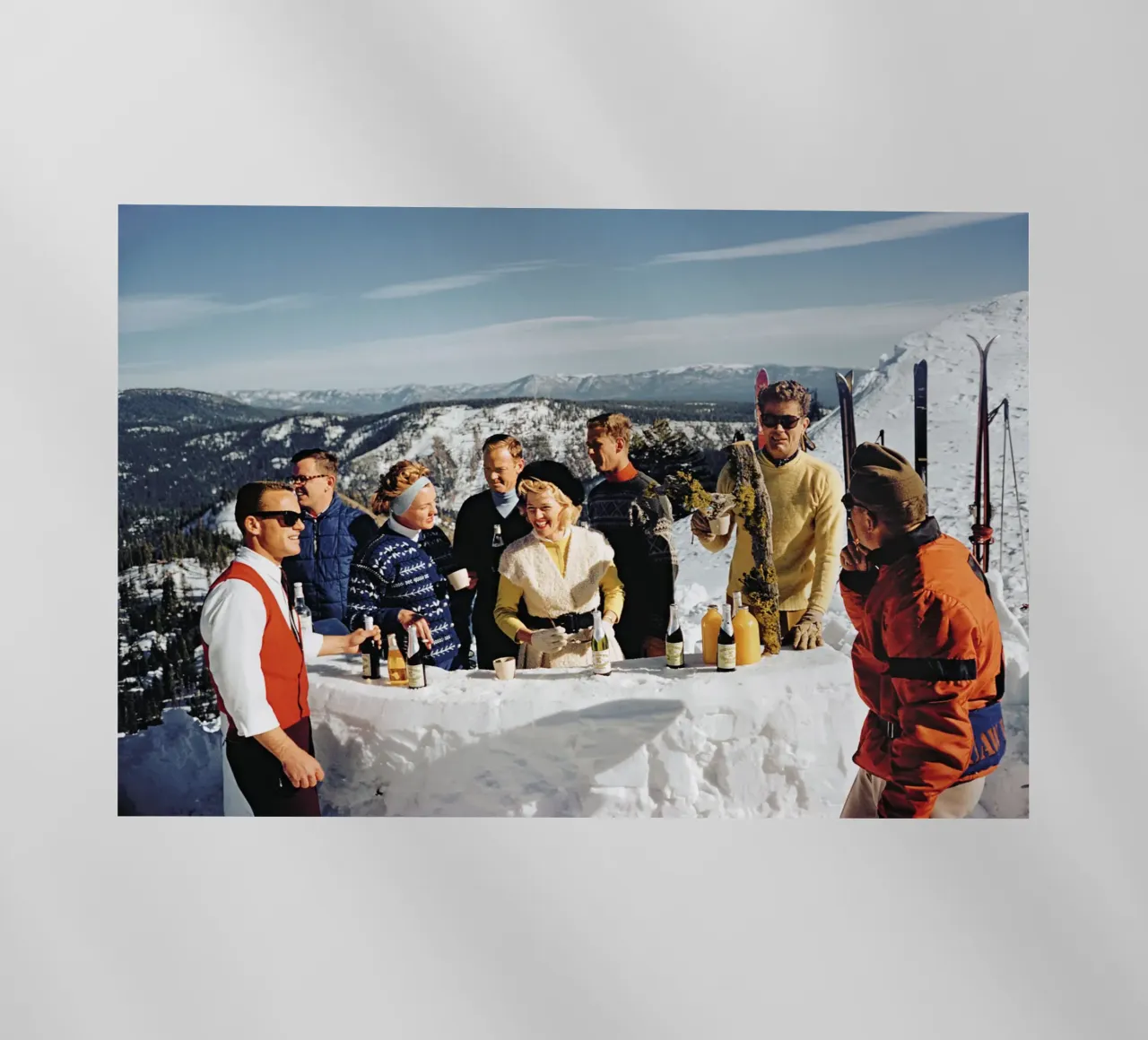 Party at The Top of The Mountain 1964 Slim Aarons Poster pellicola backlit da GEOLOG
