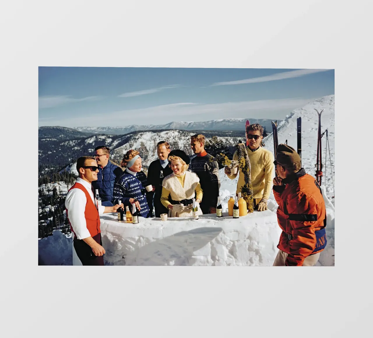 Party at The Top of The Mountain 1964 Slim Aarons Poster pellicola backlit da GEOLOG