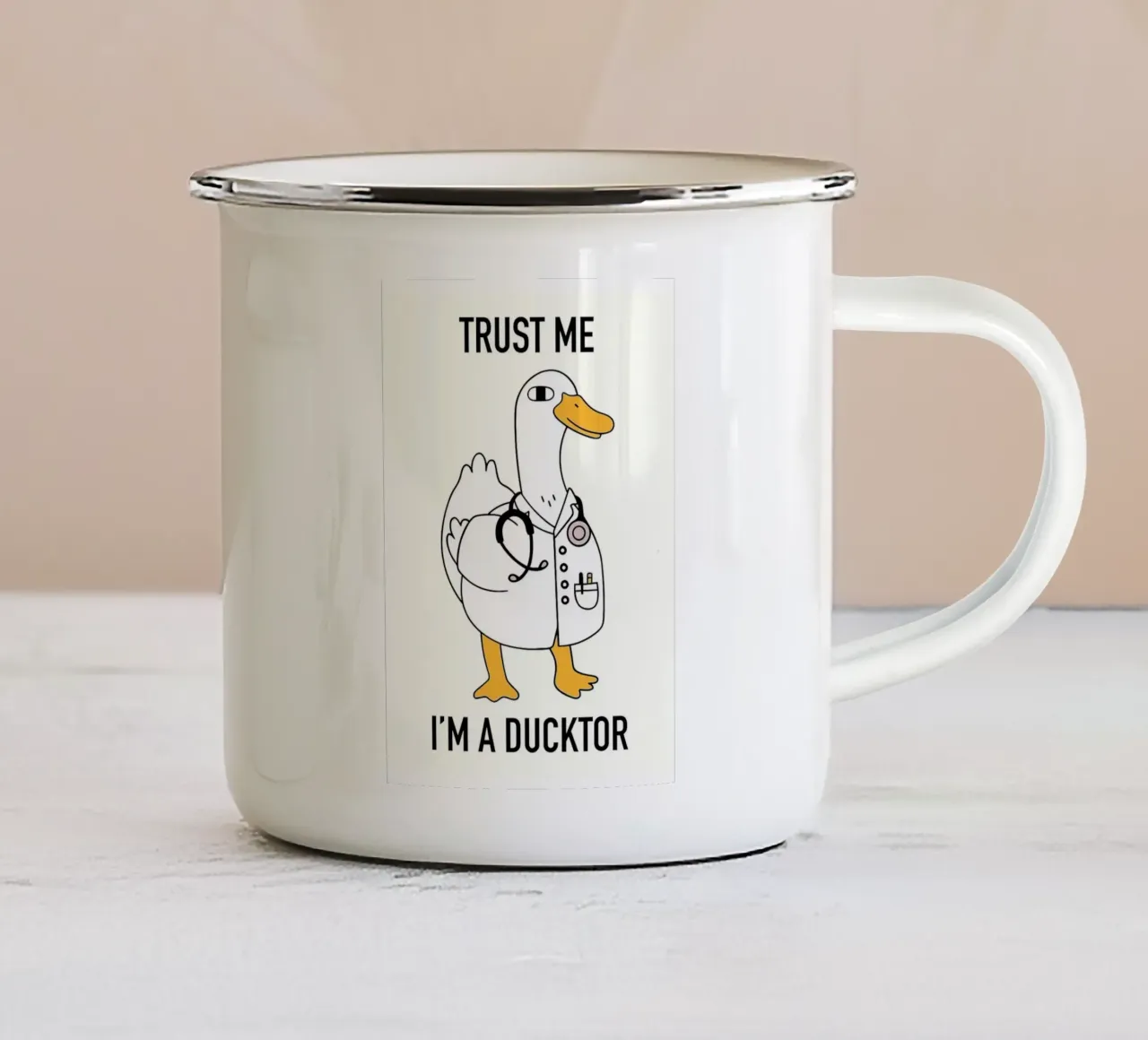 Illustrazione di Ducktor tazza in smalto da bazi