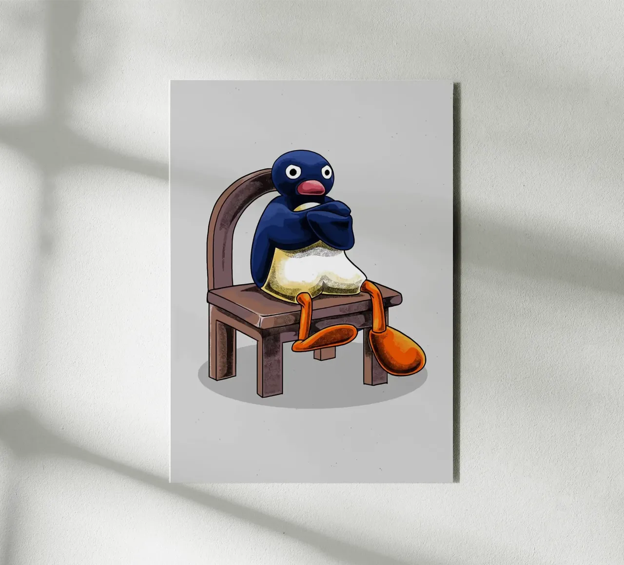 Pingu seduto sulla sedia alluminio dibond da bazi